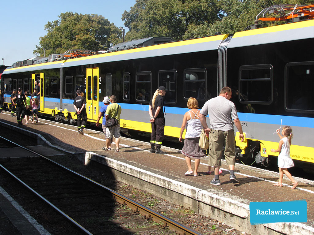 Zdjęcie pikniku kolejowego